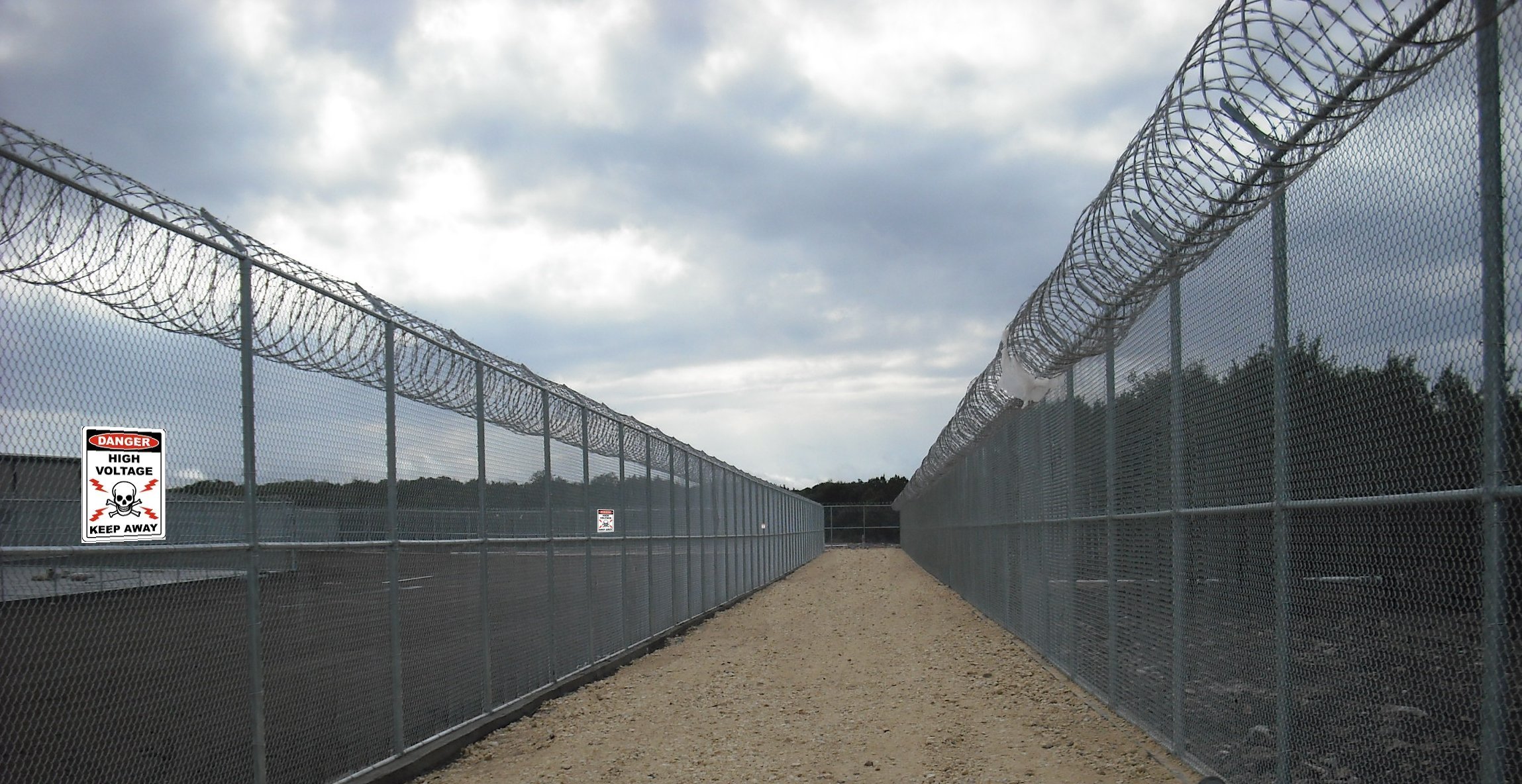 security-fence2.jpg